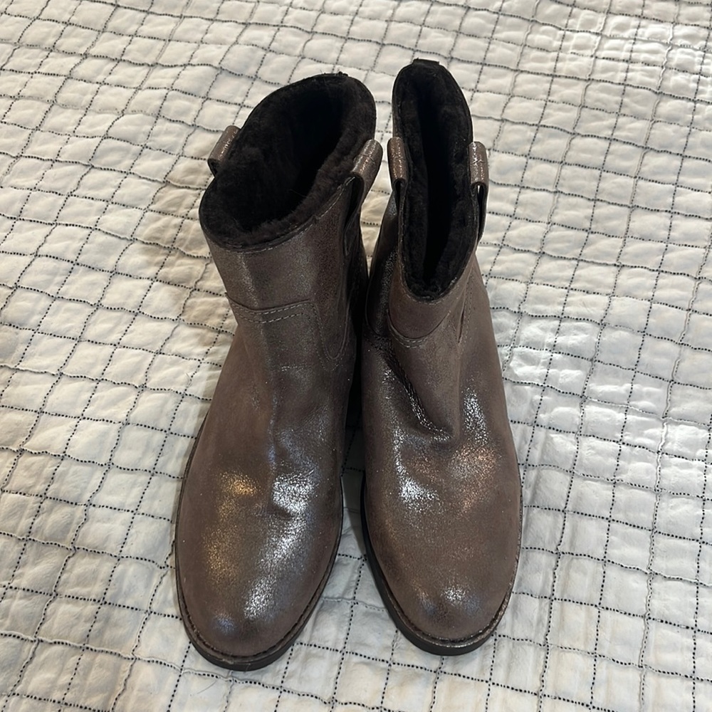 Tory burch size 10